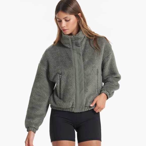 Vuori Cozy Sherpa Jacket *Deep Forest XL* - Picture 1 of 8